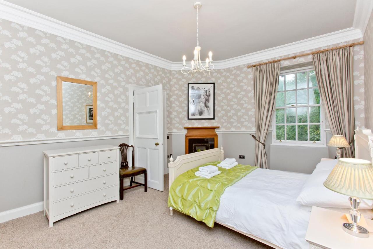 Luxury 3-Bedroom Apartment With Stunning Views At Ramsay Garden Edinburgh Luaran gambar