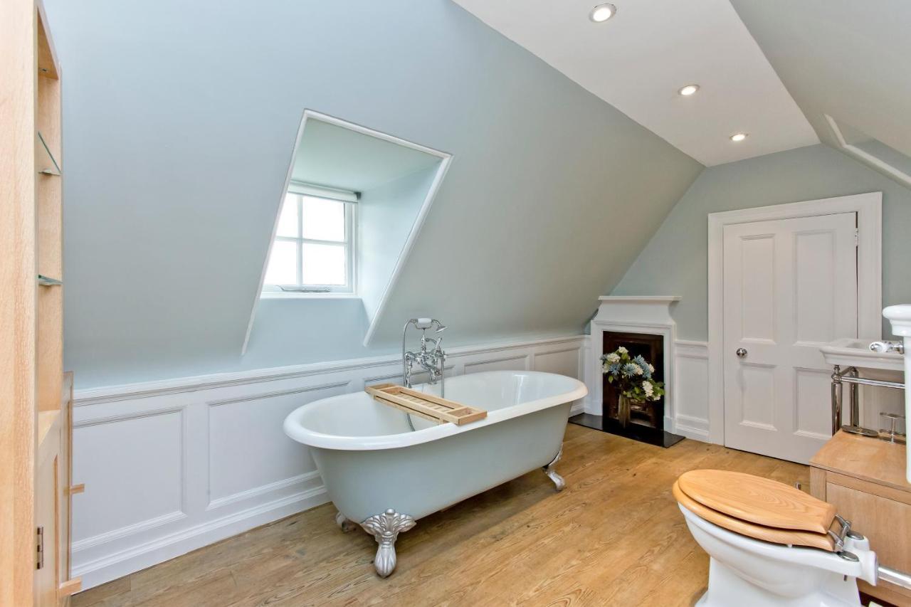 Luxury 3-Bedroom Apartment With Stunning Views At Ramsay Garden Edinburgh Luaran gambar
